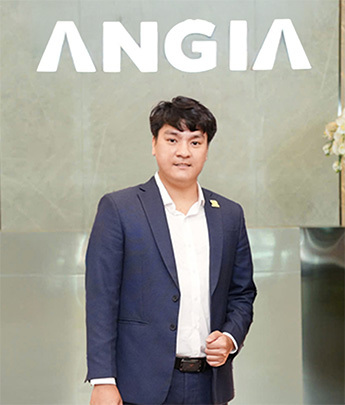 Mr. Đình Tiến
